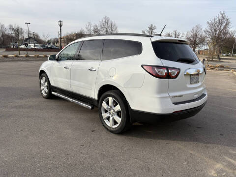 2017 Chevrolet Traverse LT