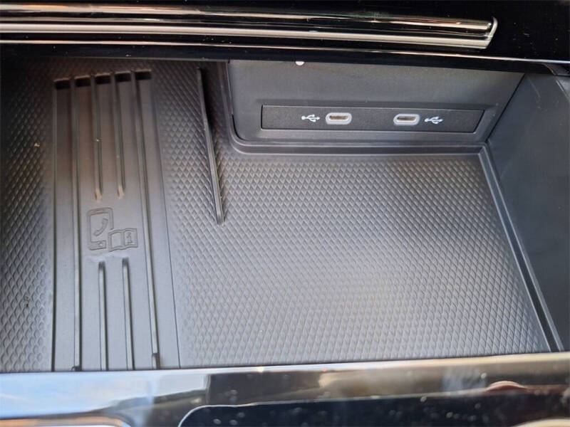 2026 Volkswagen Atlas Cross Sport SEL R-Line Black 4Motion