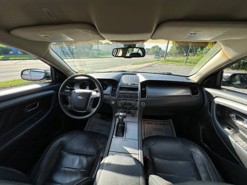 2012 Ford Taurus SEL