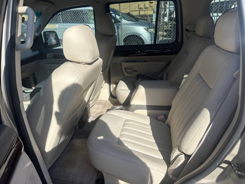 2004 Lincoln Aviator