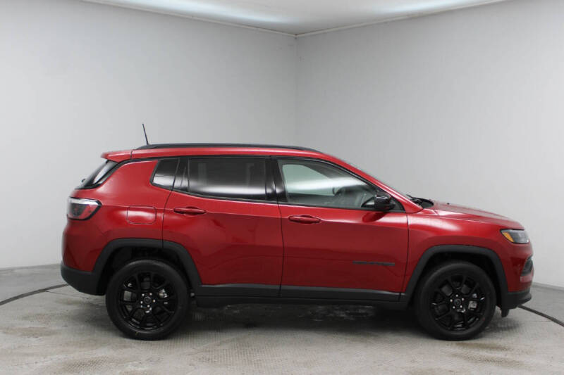 2026 Jeep Compass Latitude Altitude