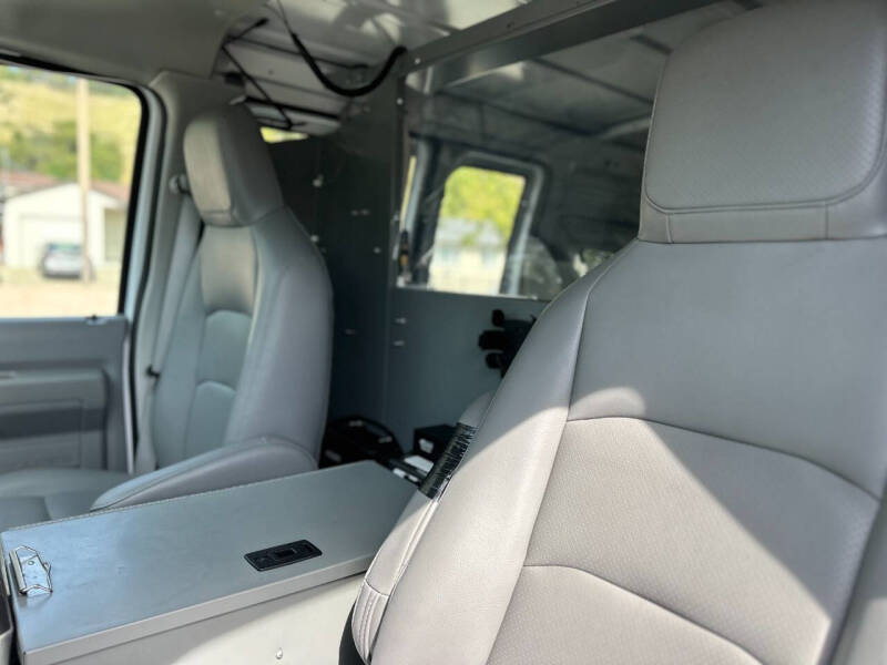 2009 Ford E-Series E-250