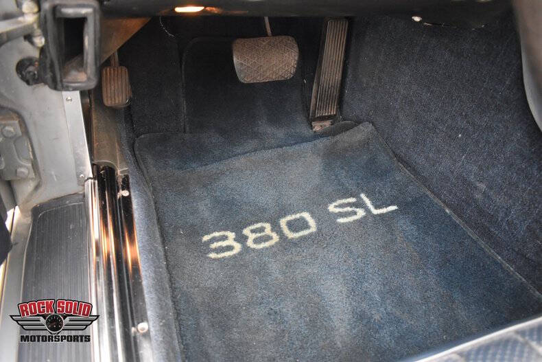 1981 Mercedes-Benz 380-Class 380 SL