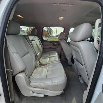 2013 Chevrolet Suburban LT