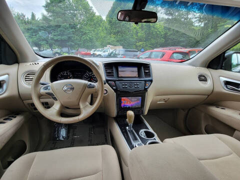 2013 Nissan Pathfinder SV