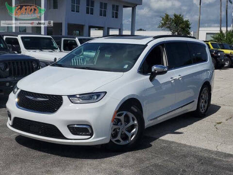 2023 Chrysler Pacifica for sale at GATOR'S IMPORT SUPERSTORE in Melbourne FL