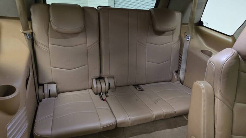 2016 Cadillac Escalade Platinum