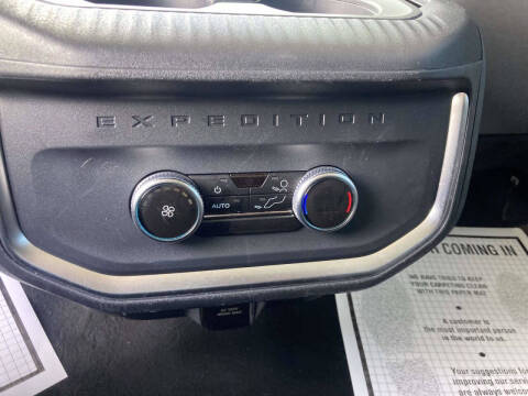 2025 Ford Expedition Active