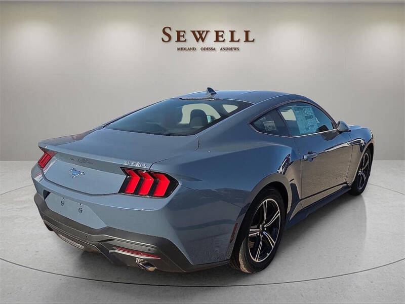 2025 Ford Mustang EcoBoost