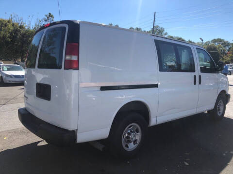 2016 Chevrolet Express 2500