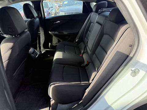 2017 Chevrolet Malibu LT