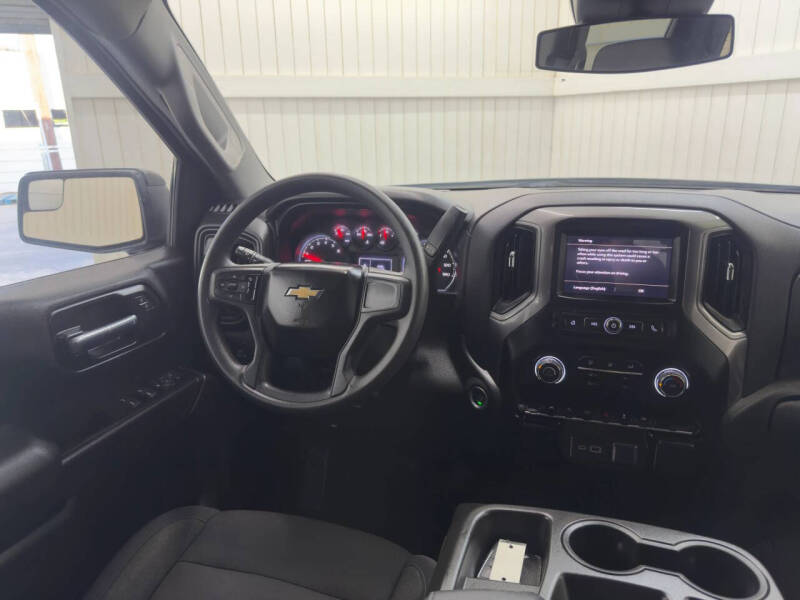 2024 Chevrolet Silverado 1500 Custom