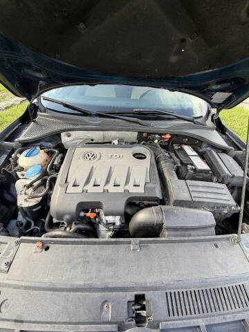 2012 Volkswagen Passat TDI SEL Premium