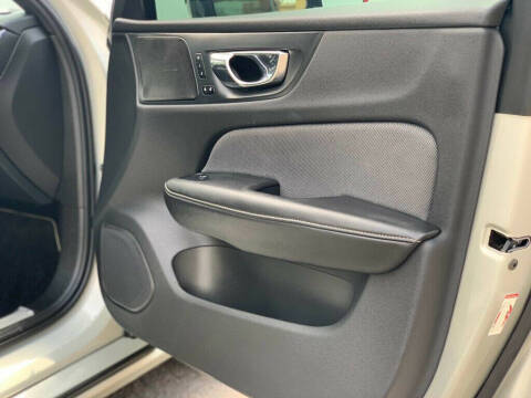 2019 Volvo S60 T5 R-Design