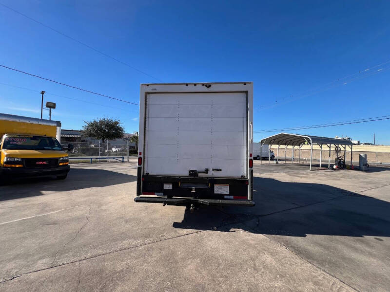 2020 GMC Savana 3500