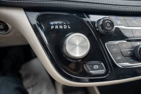 2023 Chrysler Pacifica Plug-In Hybrid Touring L