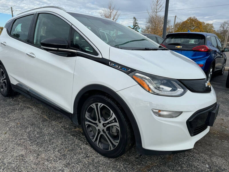 2017 Chevrolet Bolt EV for sale at The Car Cove, LLC in Muncie IN