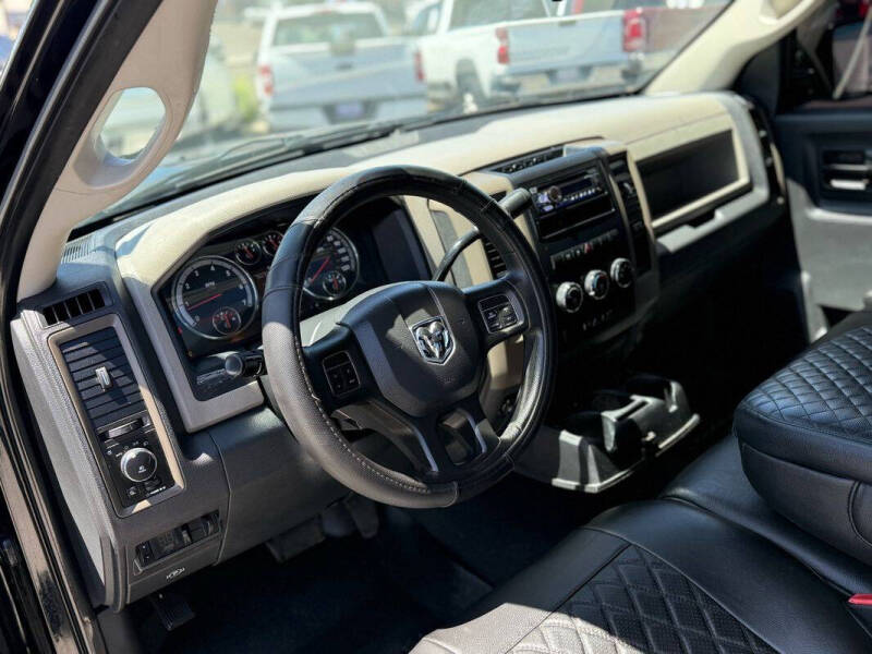 2012 RAM 1500 ST