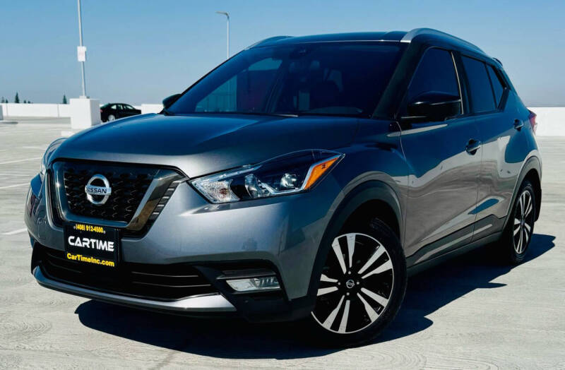 2020 Nissan Kicks SR
