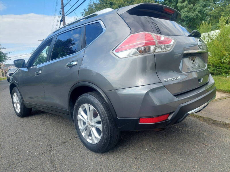 2016 Nissan Rogue SV