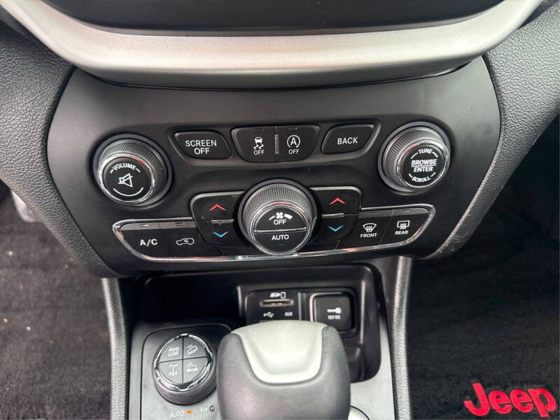 2017 Jeep Cherokee Trailhawk L Plus