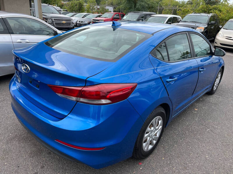 2017 Hyundai Elantra SE photo 4