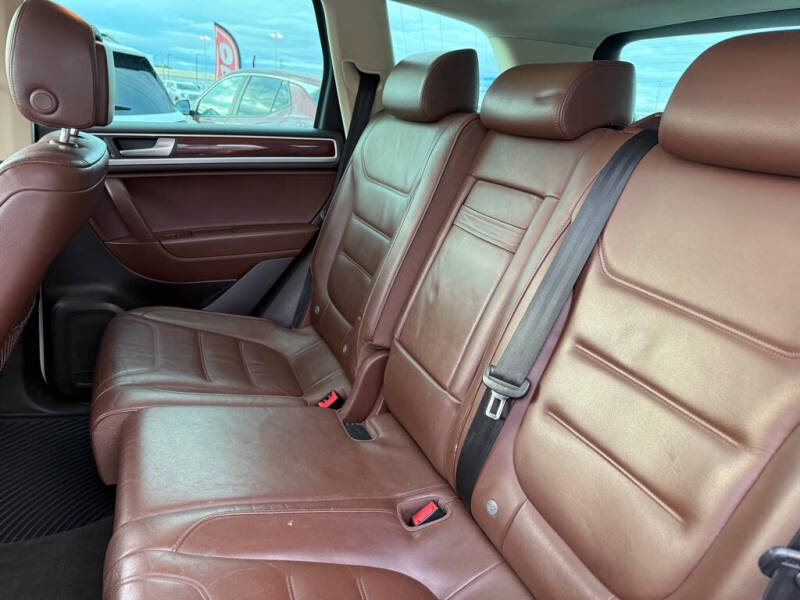 2011 Volkswagen Touareg TDI Executive