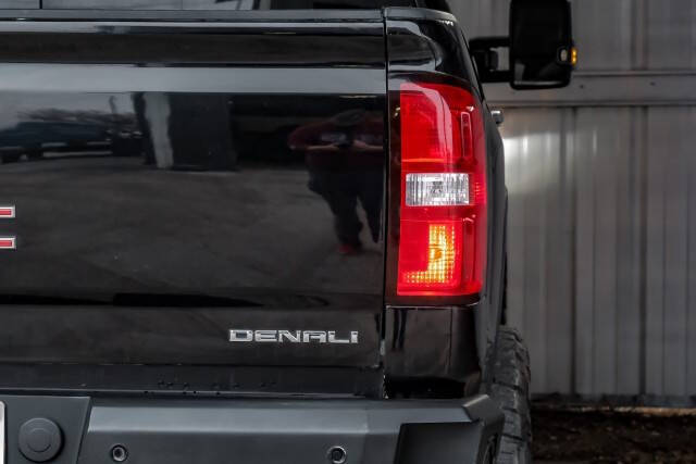 2017 GMC Sierra 2500HD Denali
