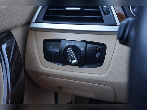 2016 BMW 3 Series 328i