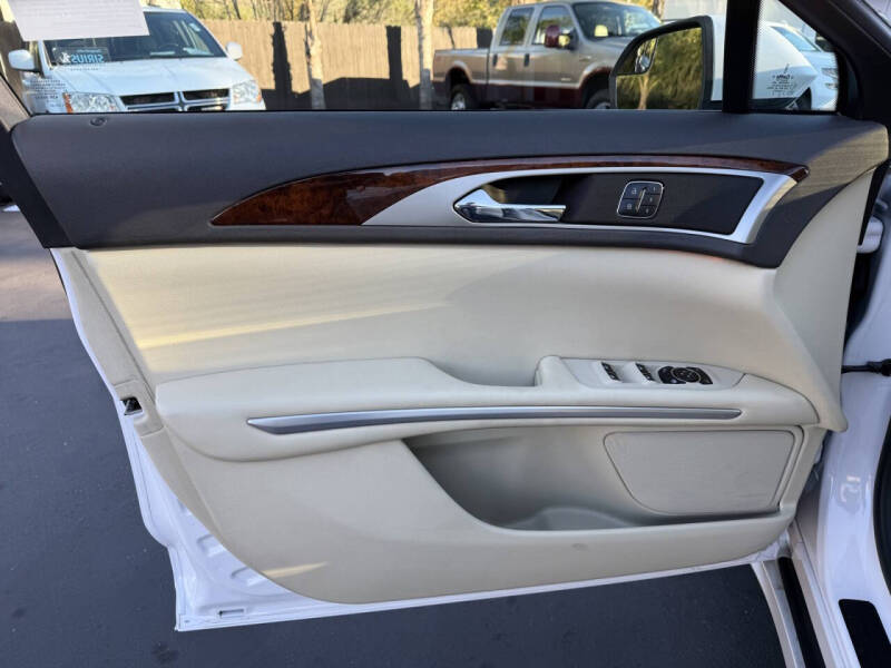 2015 Lincoln MKZ