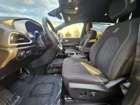 2020 Chrysler Pacifica Touring