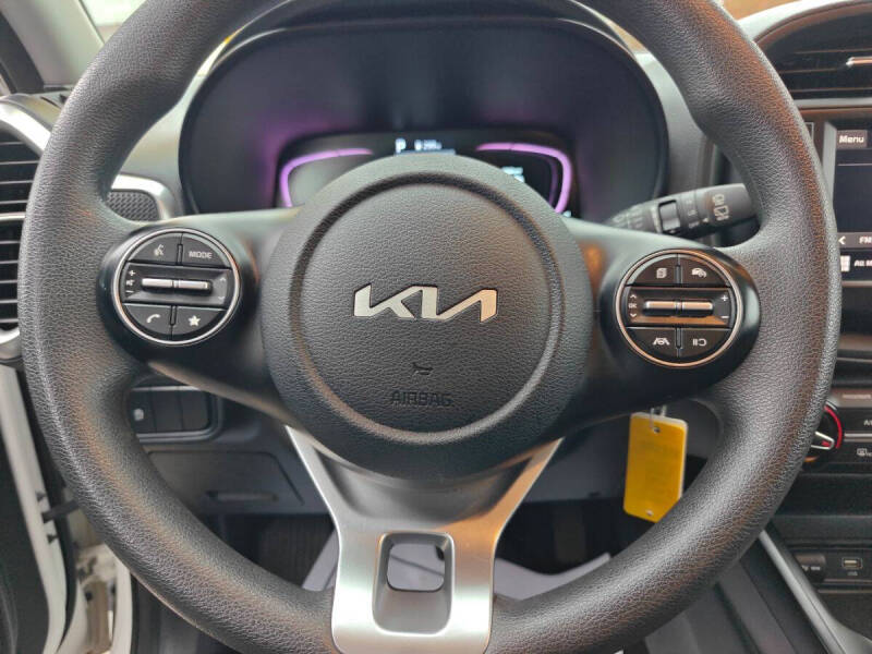 2023 Kia Soul LX