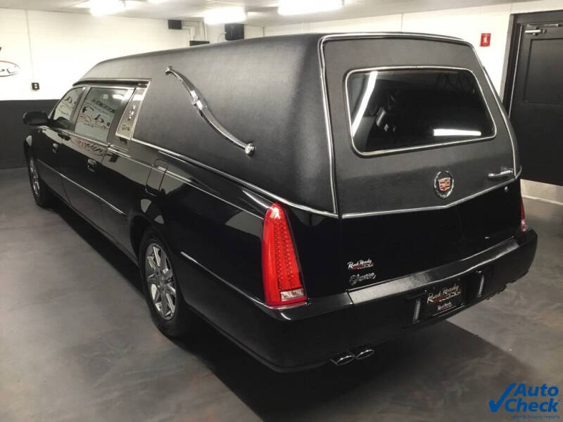 2011 Cadillac DTS Pro Coachbuilder Limo