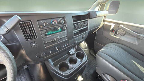2024 Chevrolet Express 2500