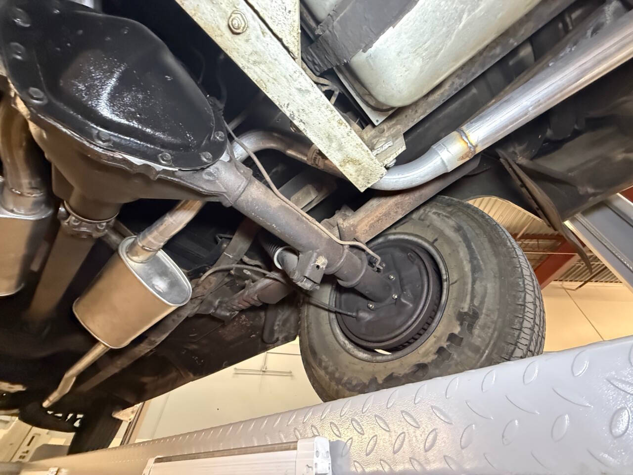 1977 Chevrolet Suburban 58