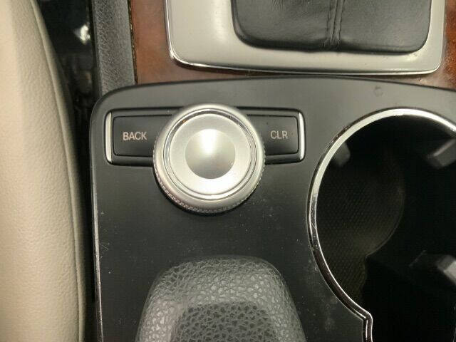 2011 Mercedes-Benz C-Class C 300 Luxury