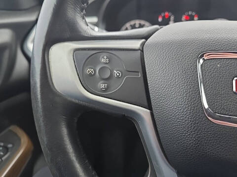 2017 GMC Acadia SLE-2