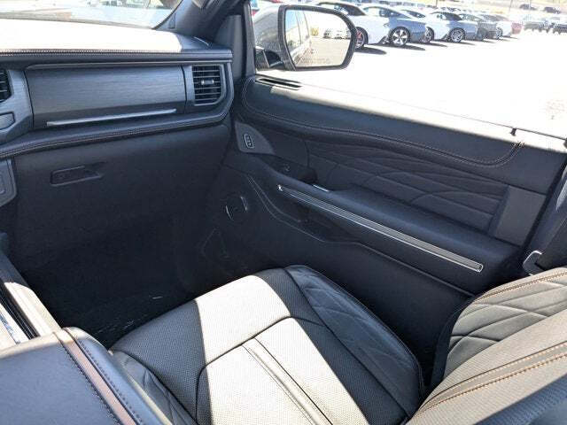 2024 Ford Expedition Platinum