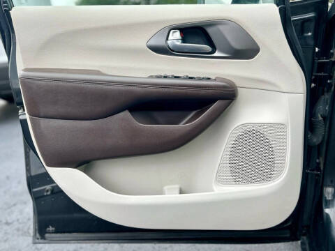 2017 Chrysler Pacifica