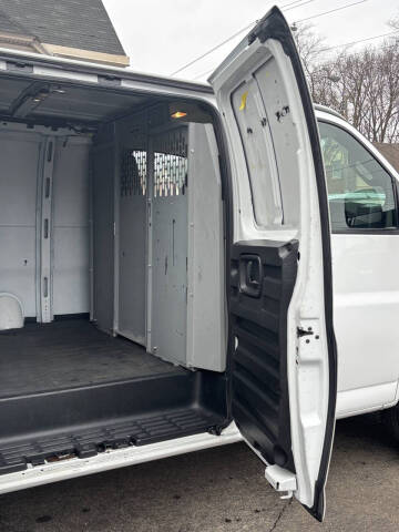 2019 GMC Savana 2500