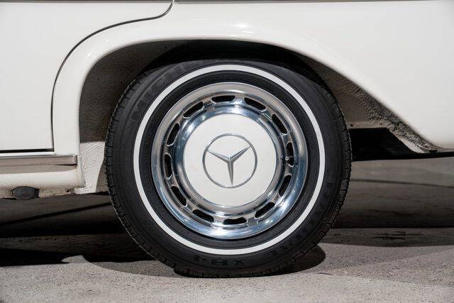 1973 Mercedes-Benz 280-Class