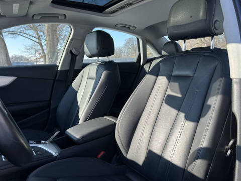 2017 Audi A4 2.0T quattro Premium