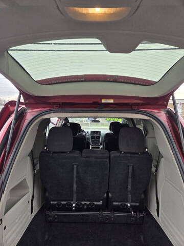 2011 Dodge Grand Caravan Crew