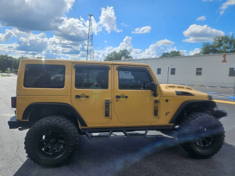 2014 Jeep Wrangler Unlimited Rubicon photo 18