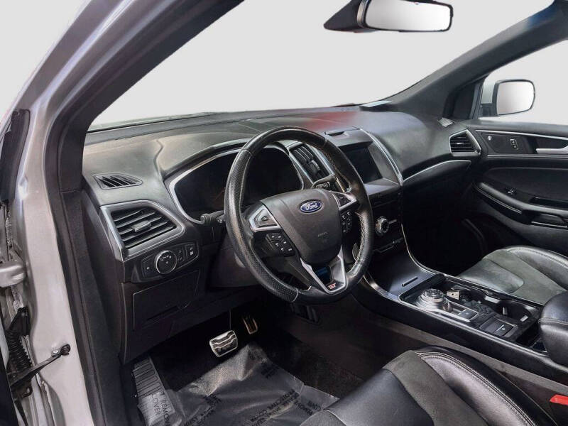2019 Ford Edge ST