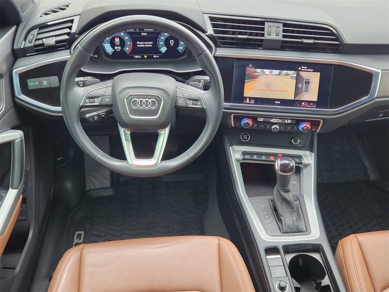 2022 Audi Q3 quattro S line Prem Plus 45 TFSI