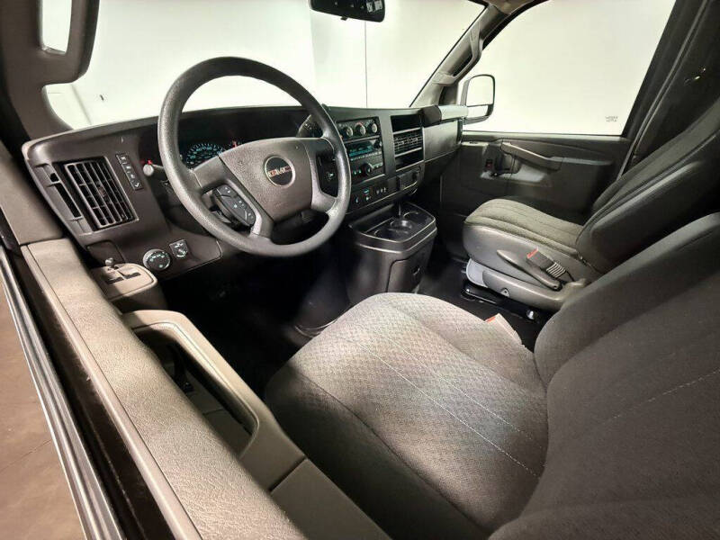 2024 GMC Savana 2500