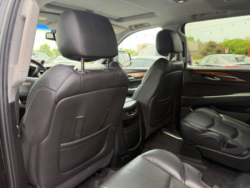 2015 Cadillac Escalade Luxury
