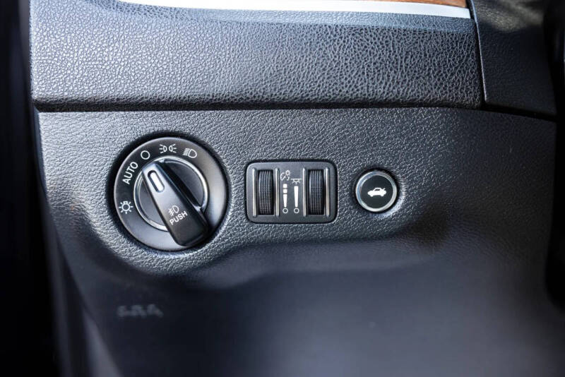 2017 Chrysler 300 C Platinum