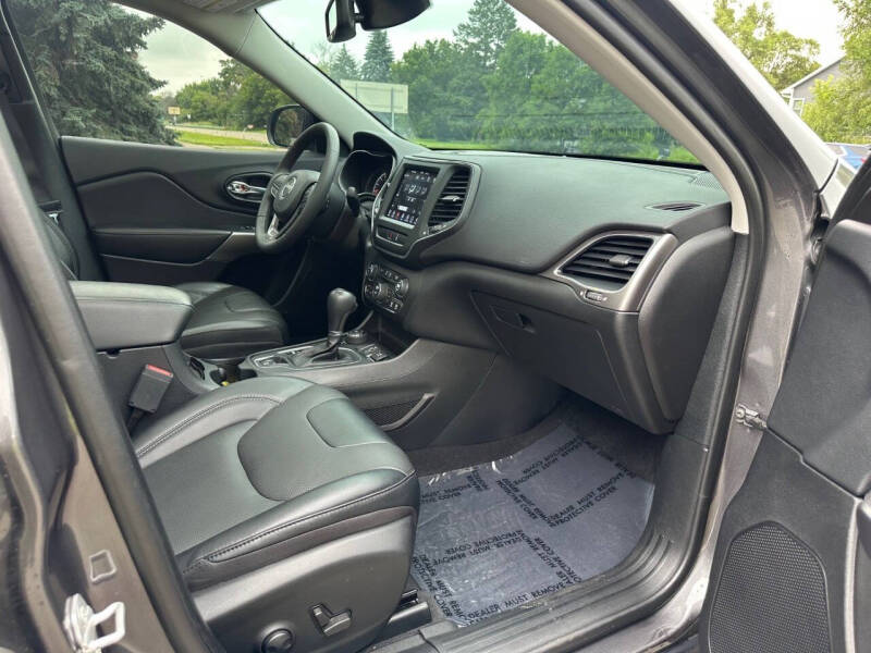 2022 Jeep Cherokee Latitude Lux